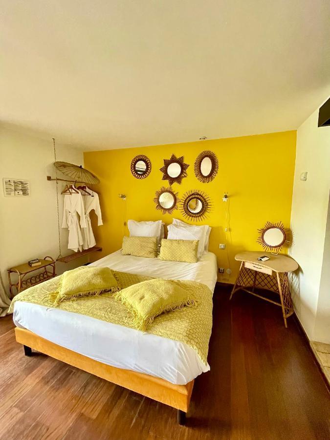 O Petit Monde Hotel Sanary-sur-Mer Kültér fotó