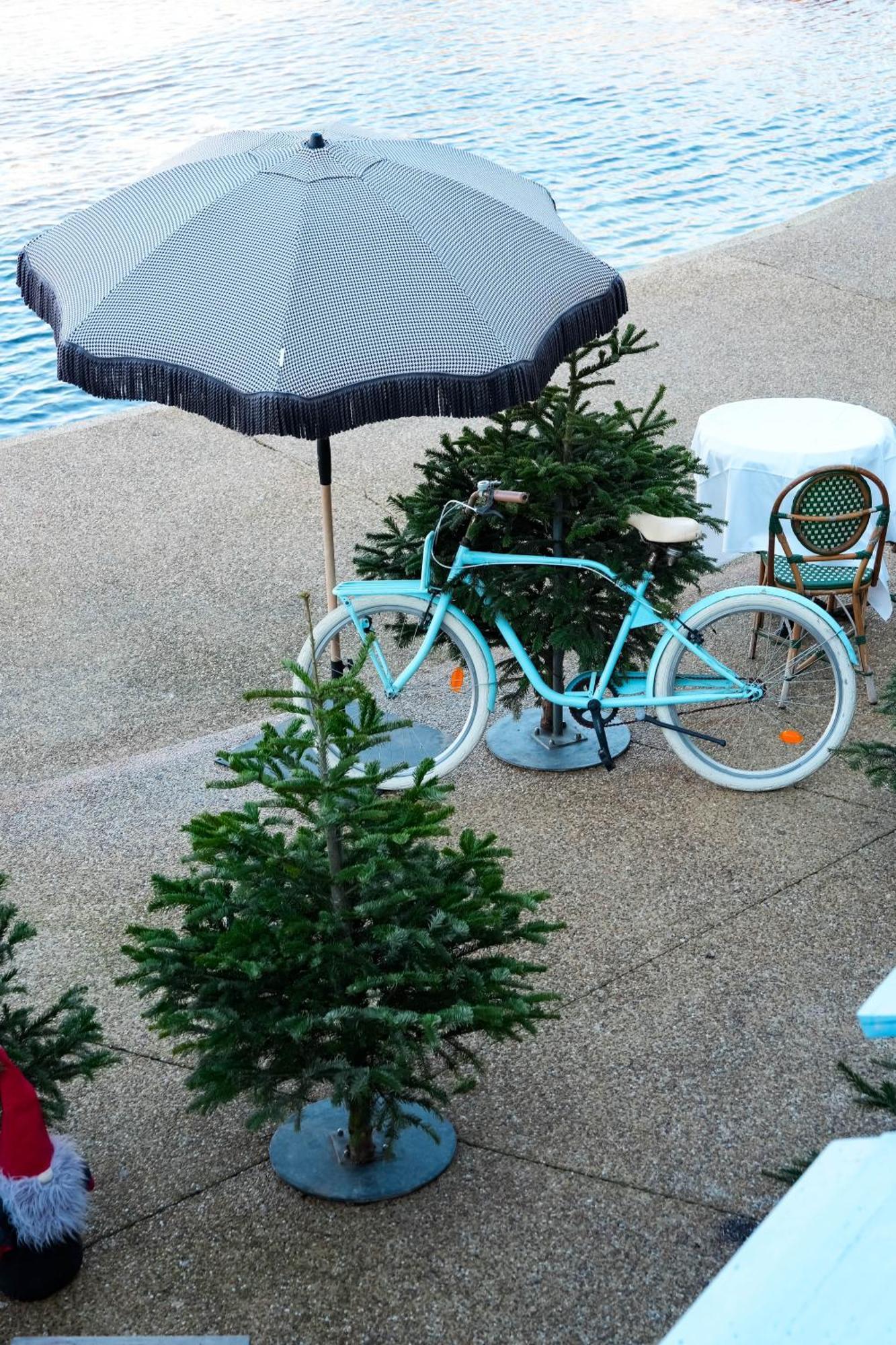 O Petit Monde Hotel Sanary-sur-Mer Kültér fotó